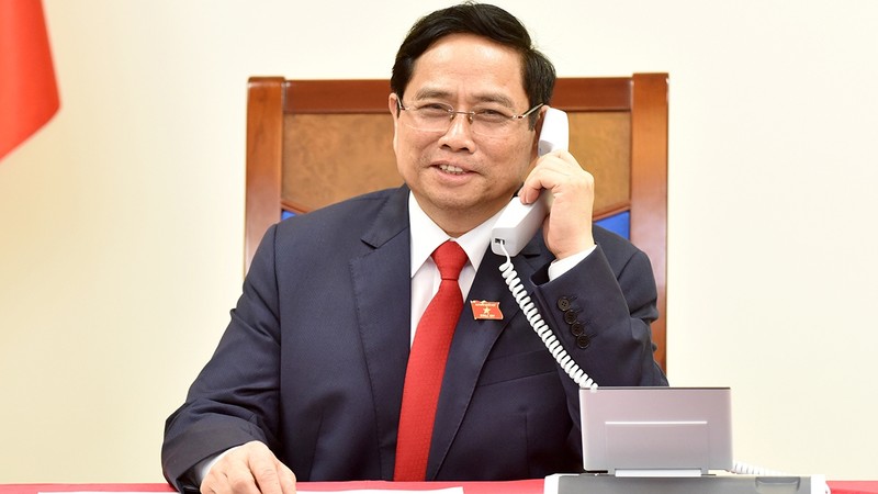 柬埔寨政府首相洪森与越南新任政府总理范明正通电话表示祝贺。（陈海 摄）