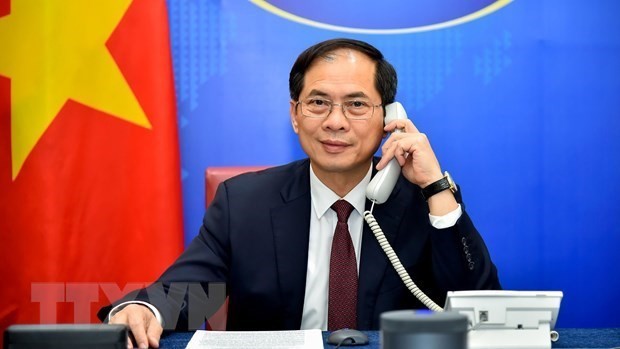 越南外交部长裴青山与埃塞俄比亚副总理兼外长德梅克通电话。
