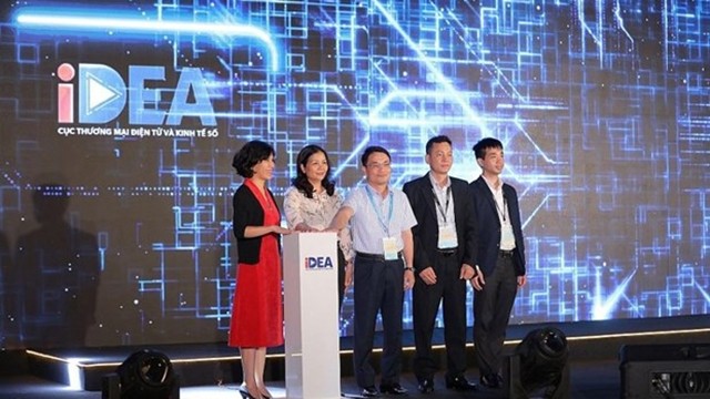 越南工贸部电子商务与数字经济局和亚马逊全球开店合作公布仪式。