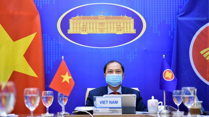 越南外交部副部长阮国勇出席对话会。（图片来源：新河内报）