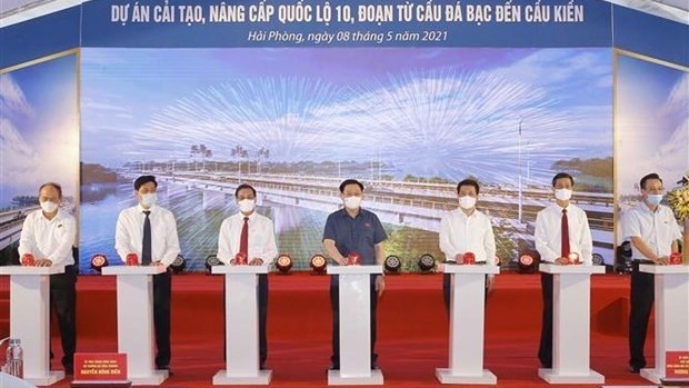 越南国会主席王廷惠出席项目动工仪式。（图片来源：越通社）