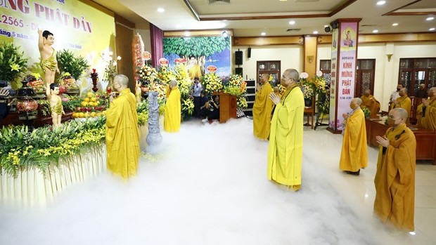 越南佛教协会举行简短而庄严的佛历2565年佛诞大典。
