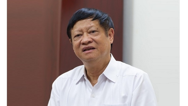 越共中央理论委员会副主席 武文贤 教授、博士。
