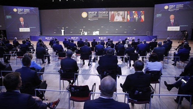 2021年圣彼得堡国际经济论坛场景。