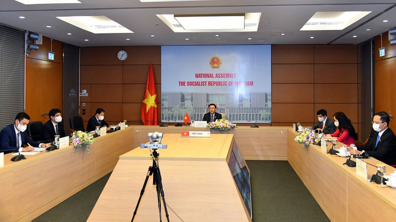 越南国会主席王廷惠与澳大利亚议会议长举行会谈。（维灵你摄）