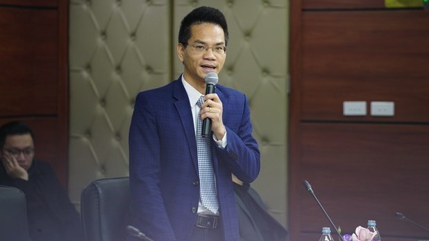 越南娱乐与电子体育协会秘书长杜越雄在发布会上发表讲话。