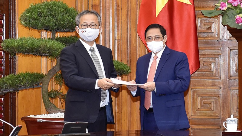 范明正总理会见日本驻越大使山田贵雄。（图片来源：VGP）