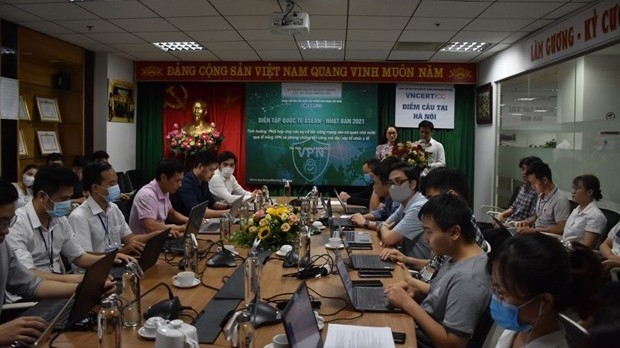越南通信传媒部网络应急响应中心举行2021年东盟-日本国际演习。（图片来源：VNCERT）
