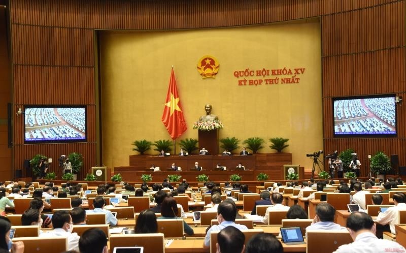 越南第十五届国会第一次会议。（图片来源：人民报网）