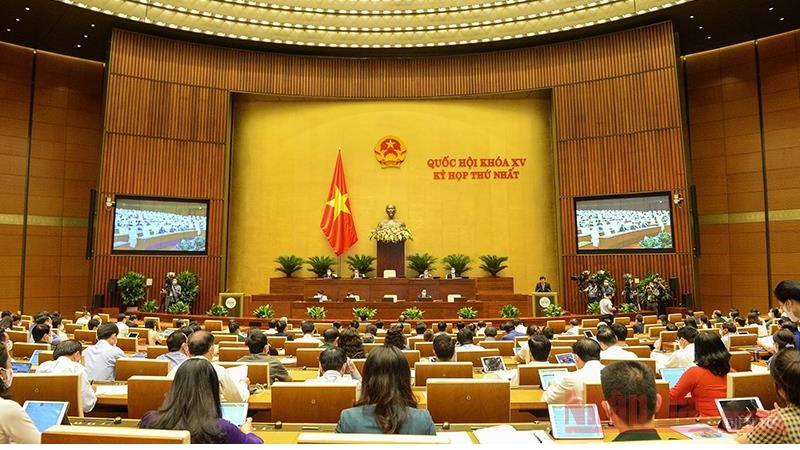 越南第十五届国会第一次会议圆满闭幕。