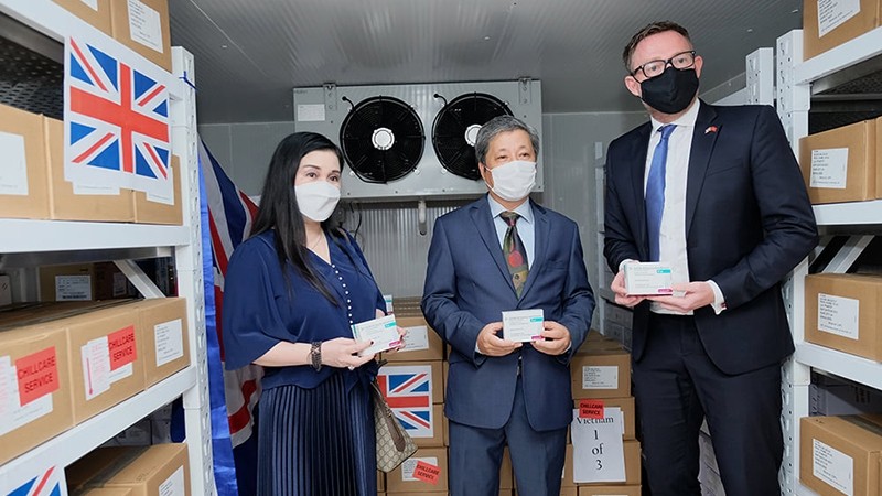 英国政府向越南捐赠41.5万剂新冠疫苗。（陈明 摄）