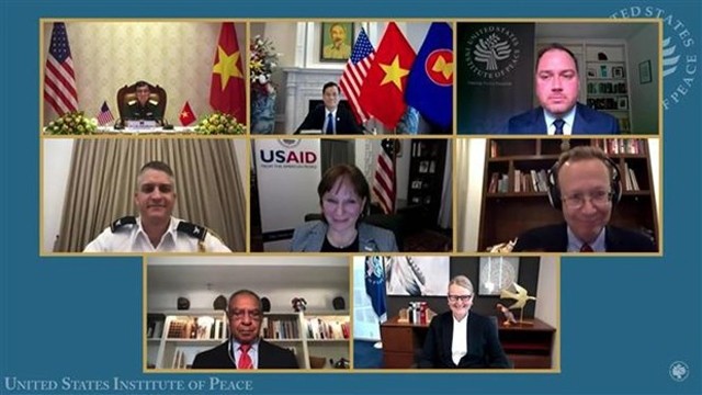 美国和平研究所8月3日以视频方式举行“越南战后重建 携手前行”视频研讨会。