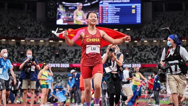 中国选手刘诗颖以66米34获得冠军。