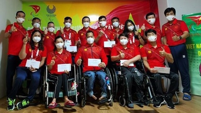 本届残奥会的越南体育代表团共有15名成员组成。