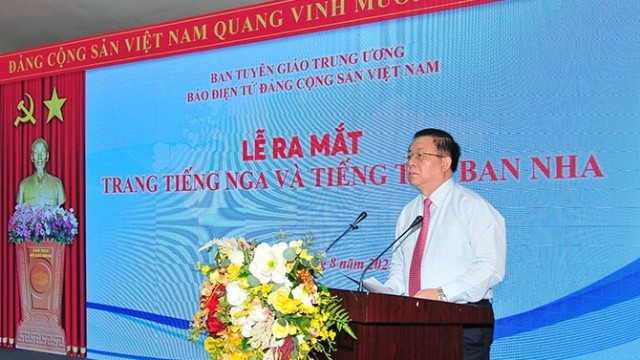 中央宣教部部长阮仲义发表讲话。（图片来源：《越共电子报》）