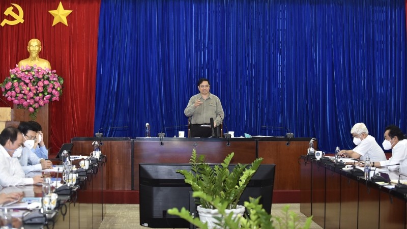 范明正总理在会议上发言。（图片来源：VGP）