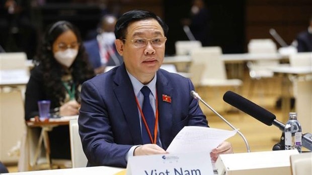 越南国会主席王廷惠出席会议。（图片来源：越通社）