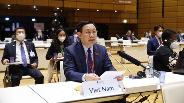 越南国会主席王庭惠出席第五次世界议长大会相关活动。