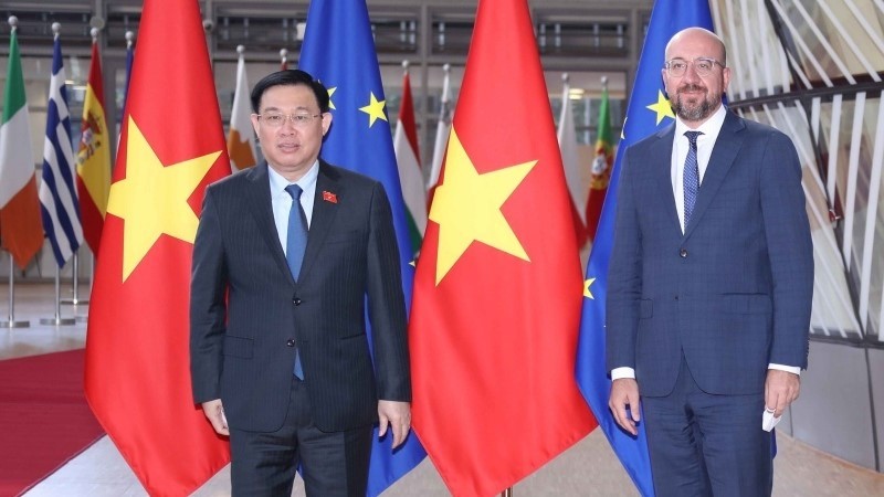 越南国会主席王廷惠会见欧洲理事会主席。（图片来源：越通社）