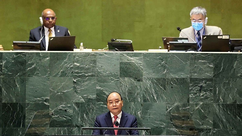 国家主席阮春福在第76届联合国大会一般性辩论上发表重要演讲。（图片来源：《越通社》）