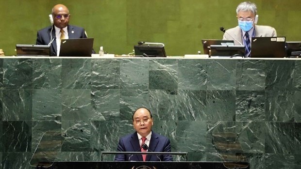 越南国家主席阮春福在第 76 届联合国大会一般性辩论会上发言。（图片来源：越通社）