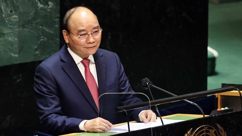 阮春福主席在第76届联合国大会一般性辩论上发表讲话。