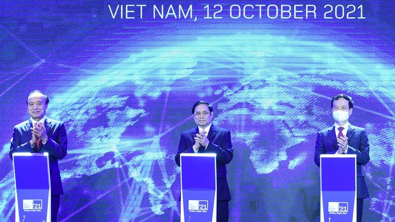 范明正总理出席2021年数字世界展开幕式。（陈海 摄）