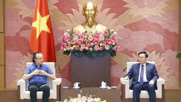 越南国会主席王廷惠会见米洛万·斯坦科夫先生。（图片来源：越通社）