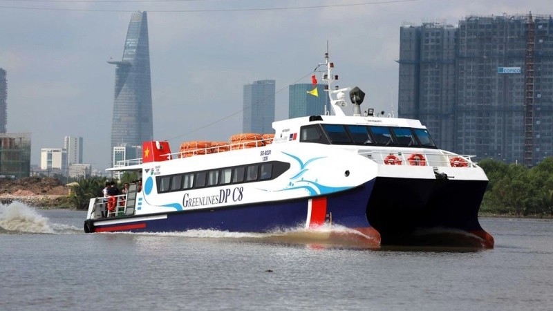  胡志明市重启水路旅游线路。