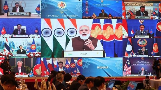 东盟各国和印度领导以视频方式出席会议。（图片来源：越通社）