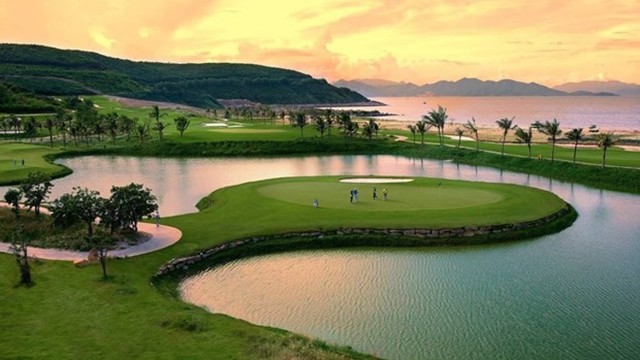 越南荣获2021年度世界和亚洲最佳高尔夫球目的地荣誉称号。