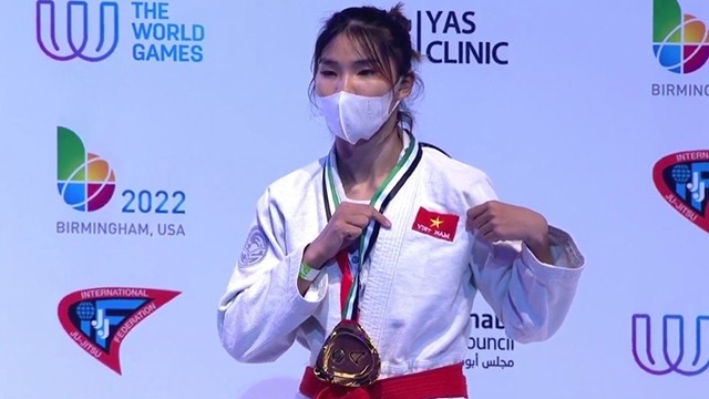 越南柔术运动员邓氏玄在2021年世界柔术锦标赛上夺得首枚金牌。