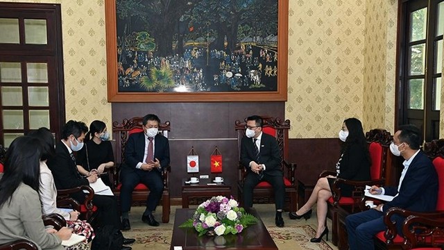黎国明总编辑会见日本国际协力机构驻越南首席代表清水明。