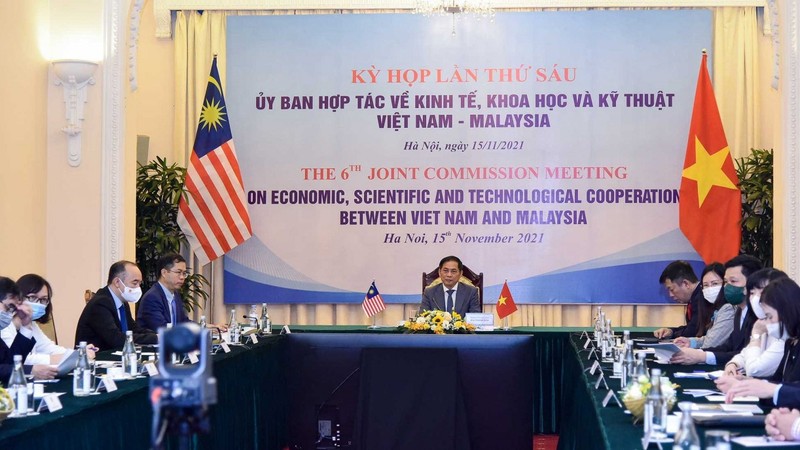 越南外交部长裴青山出席越南与马来西亚经济与科技合作联合委员会第六次会议。（图片来源：国际报）
