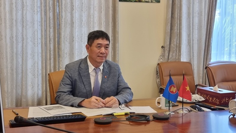 越南常驻东盟代表团团长阮海鹏大使。
