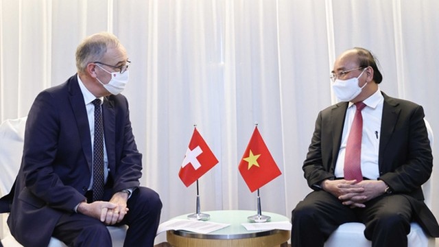 越南国家主席阮春福和瑞士联邦总统居伊•帕默林2021年9月在美国纽约会晤。