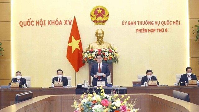 越南国会主席王廷惠致开幕词。（图片来源：越通社）