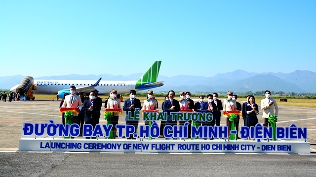 奠边省至胡志明市首条直飞航线正式开通。