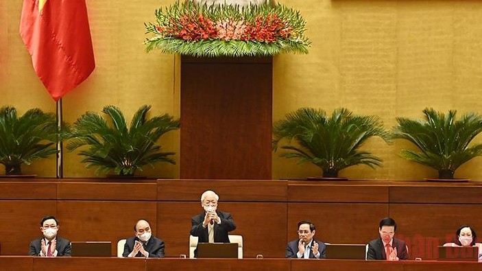 越共中央总书记阮富仲主持会议并发表重要讲话。