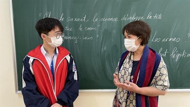 吴明龙和他老师。