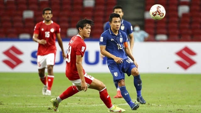 泰国队（蓝衫）首回合取胜。