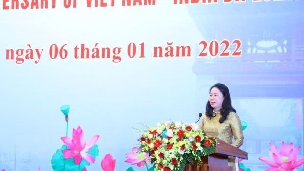 越南国家副主席武氏映春在纪念活动上发言。（图片来源：越通社）
