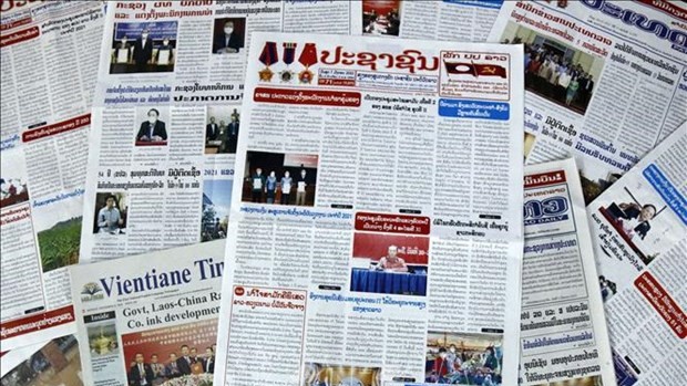 老挝各大新闻1月7日纷纷刊登有关越南与老挝两国特殊关系。