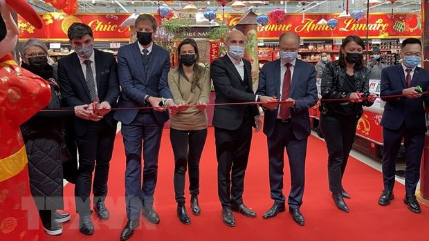 法国家乐福连锁超市首次举行越南春节周活动。