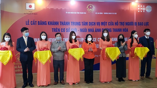 越南第二个性别暴力受害者一站式服务中心——“阳光之家”正式投入使用。（图片来源：劳动报）