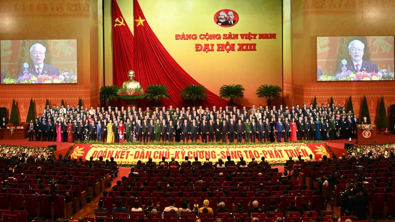 越南共产党第十三届中央委员会。（维玲 摄）