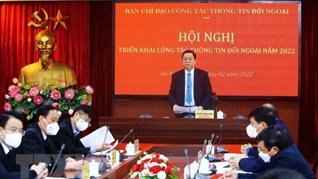 越共中央宣教部部长阮重义在会议上发表讲话。（图片来源：越通社）
