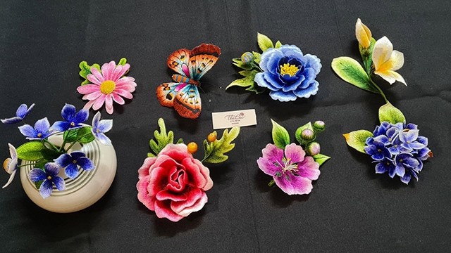 艺人管氏菊的3D手工刺绣作品。
