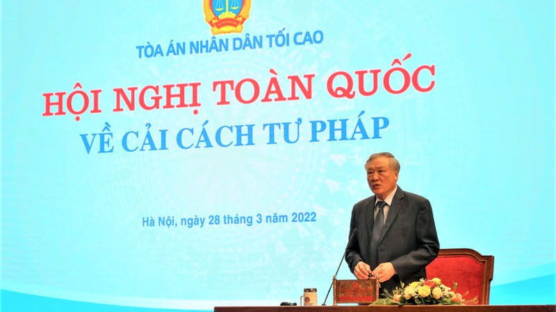 最高人民法院院长阮和平在会议上发表讲话。（图片来源：人民法院网）