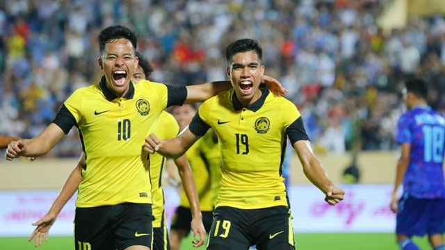 马来西亚队庆祝进球。